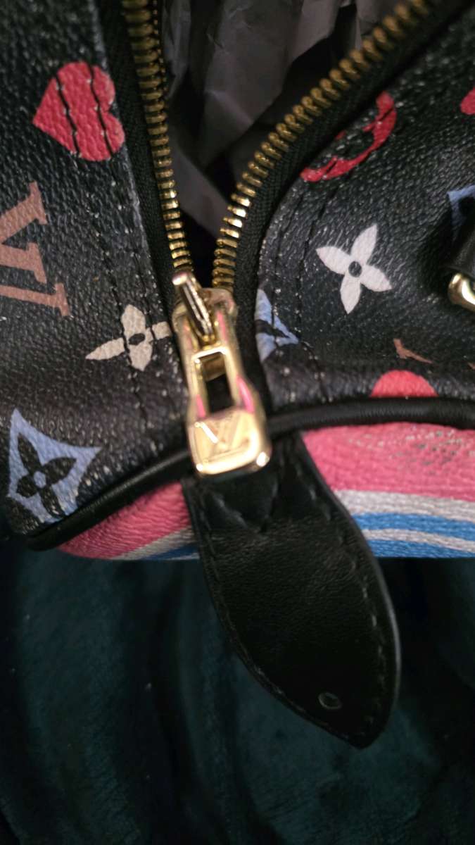 Louis Vuitton Game On Speedy Bandouliere 25