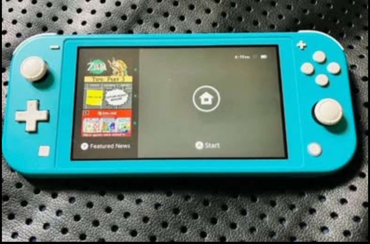 Nintendo Switch lite turquoise With Charger