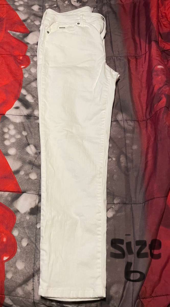 Womens pants and tops