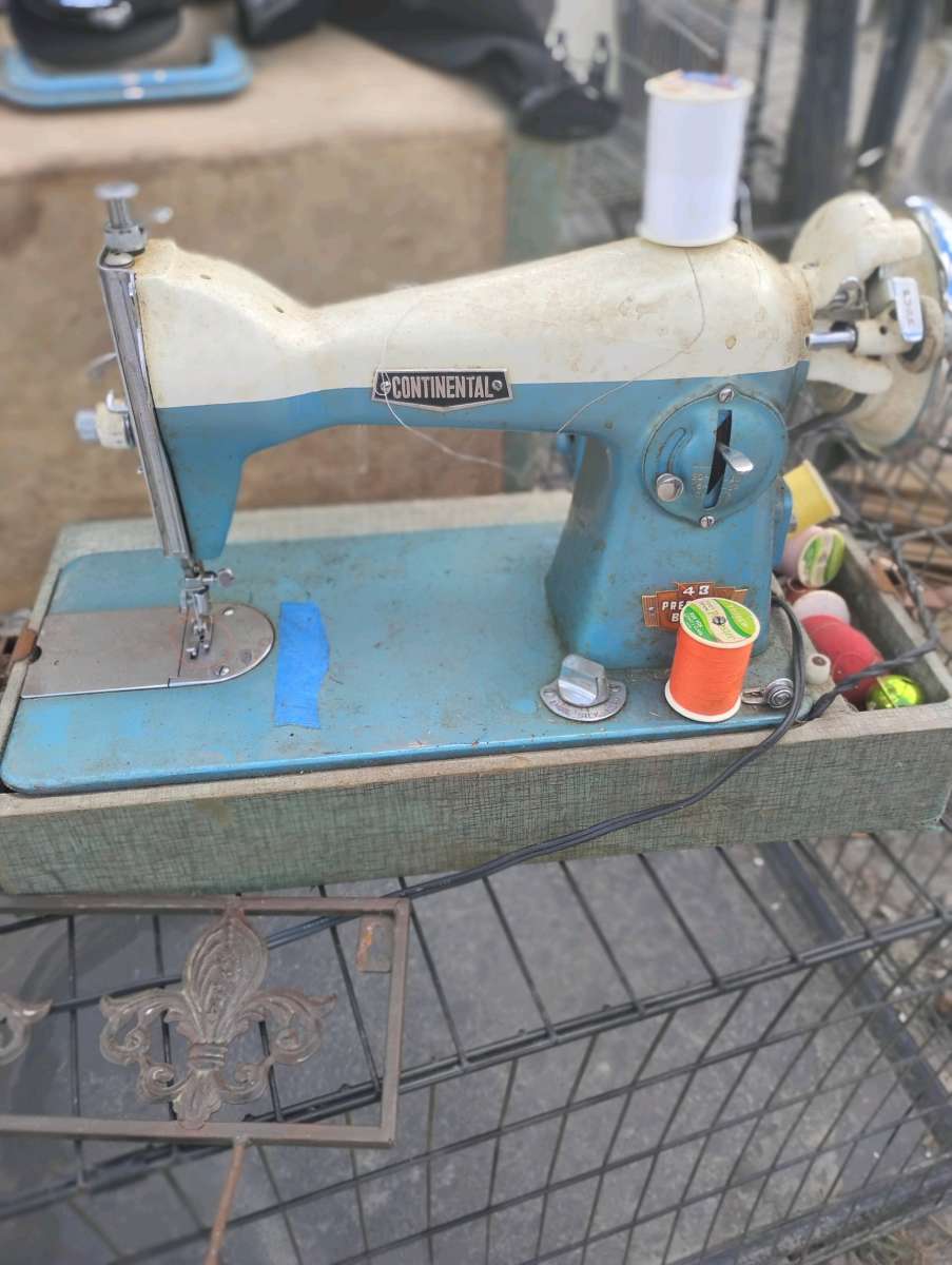Vintage WW2 Commodore Toyota RARE Sewing Machine
