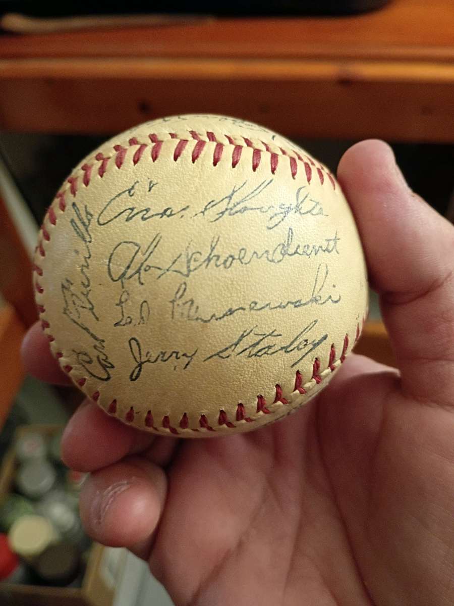 Autograph Ball
