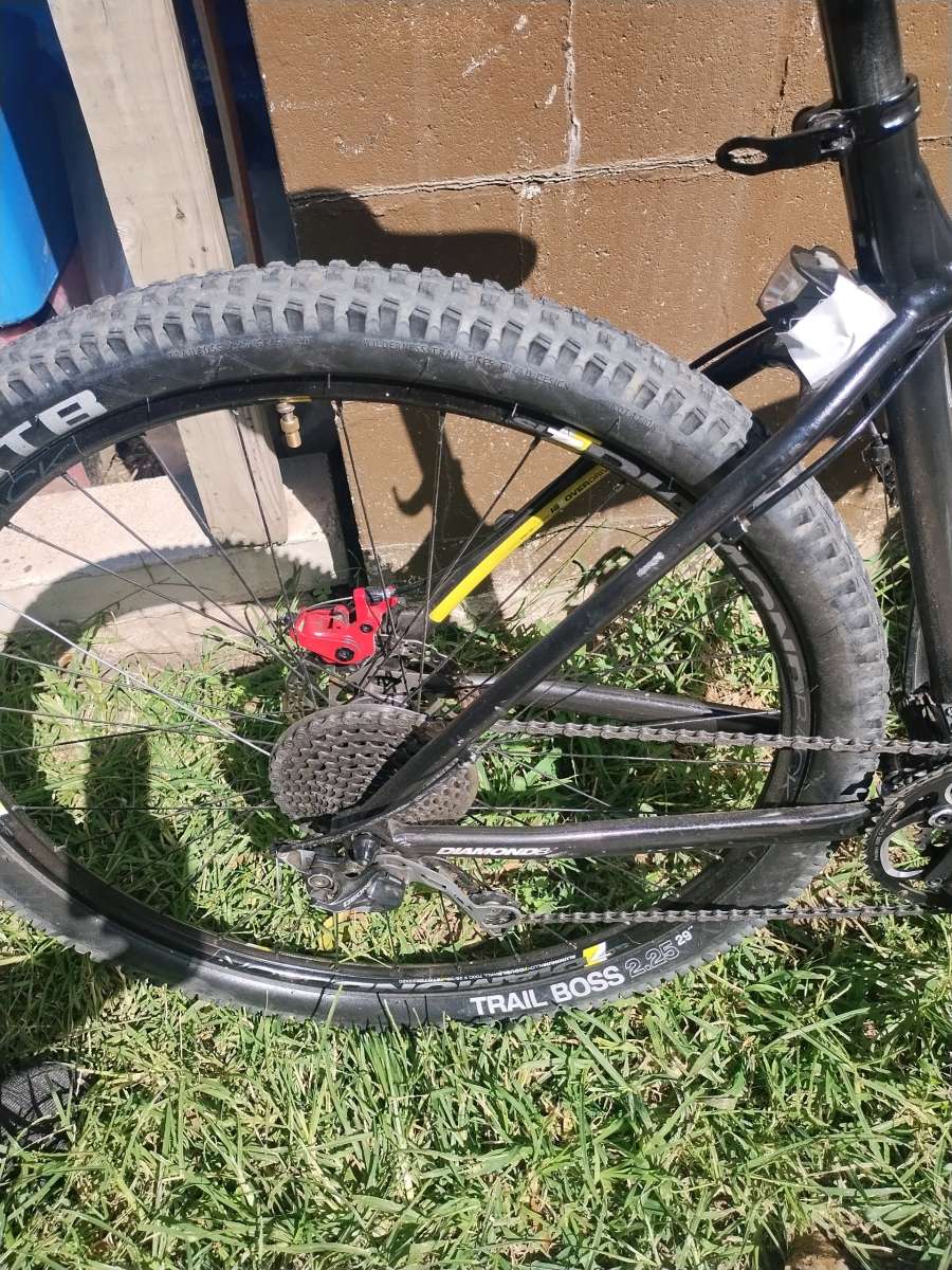 29 inch hybrid mountain bike Diamond Back