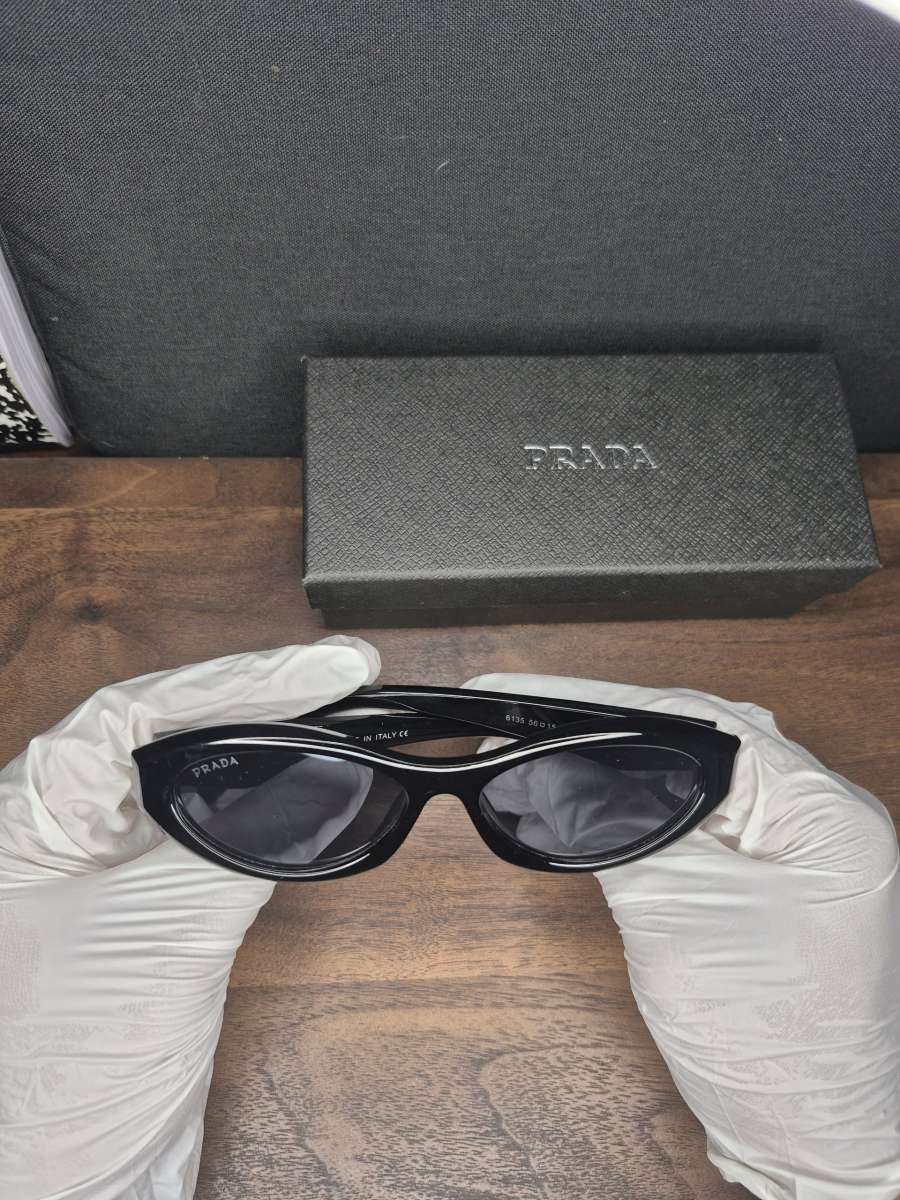 Prada unisex Sun glasses