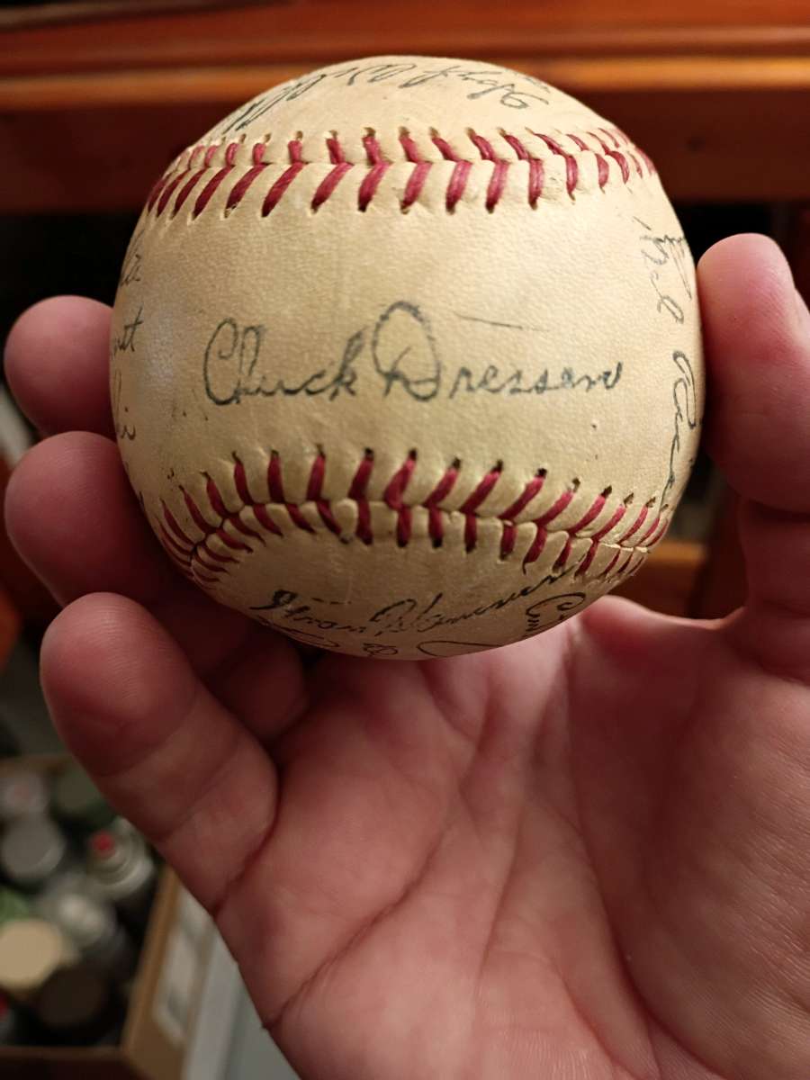 Autograph Ball
