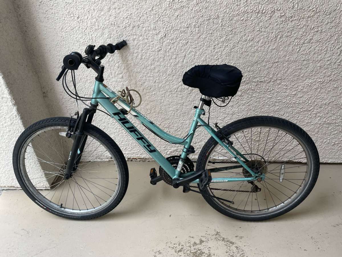 The Huffy Rock Creek 26inch Mountain Bike mint