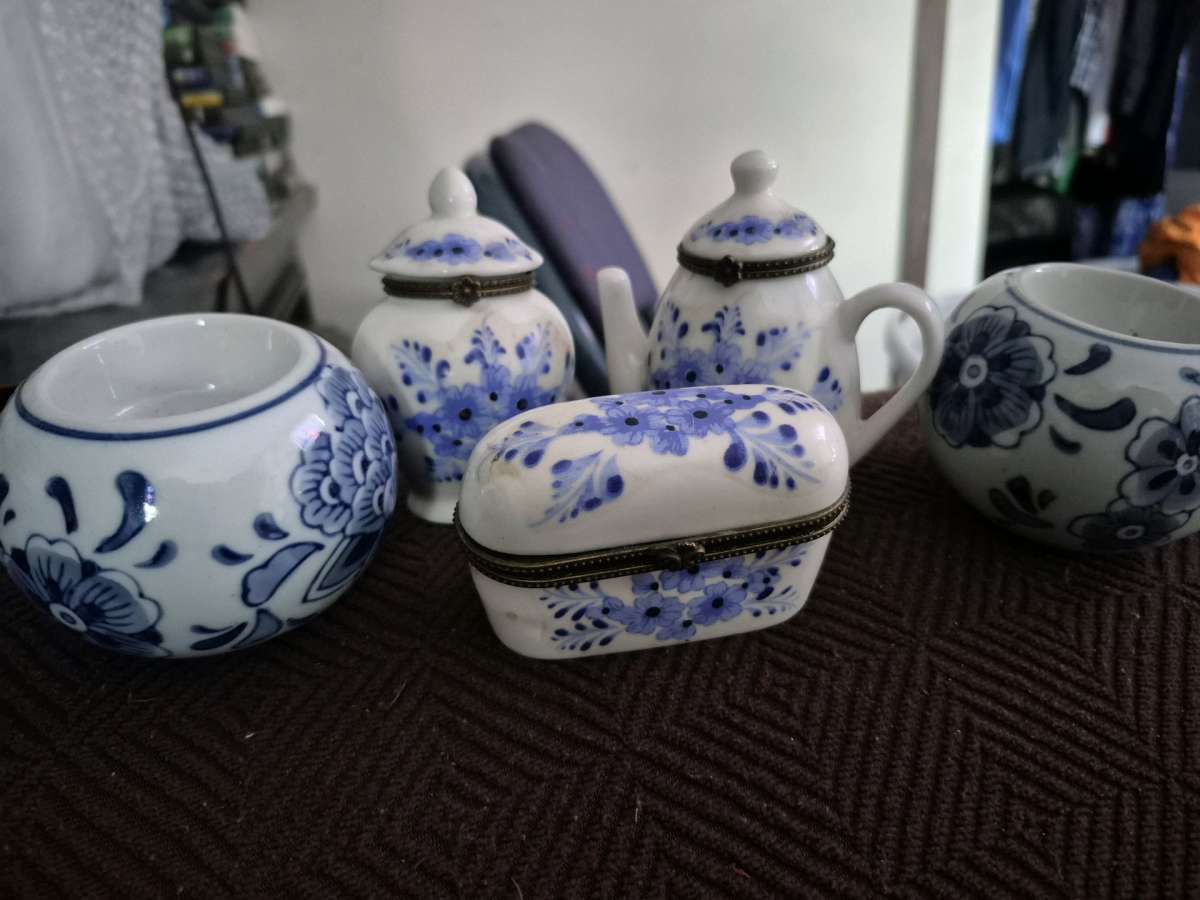 vintage tea set