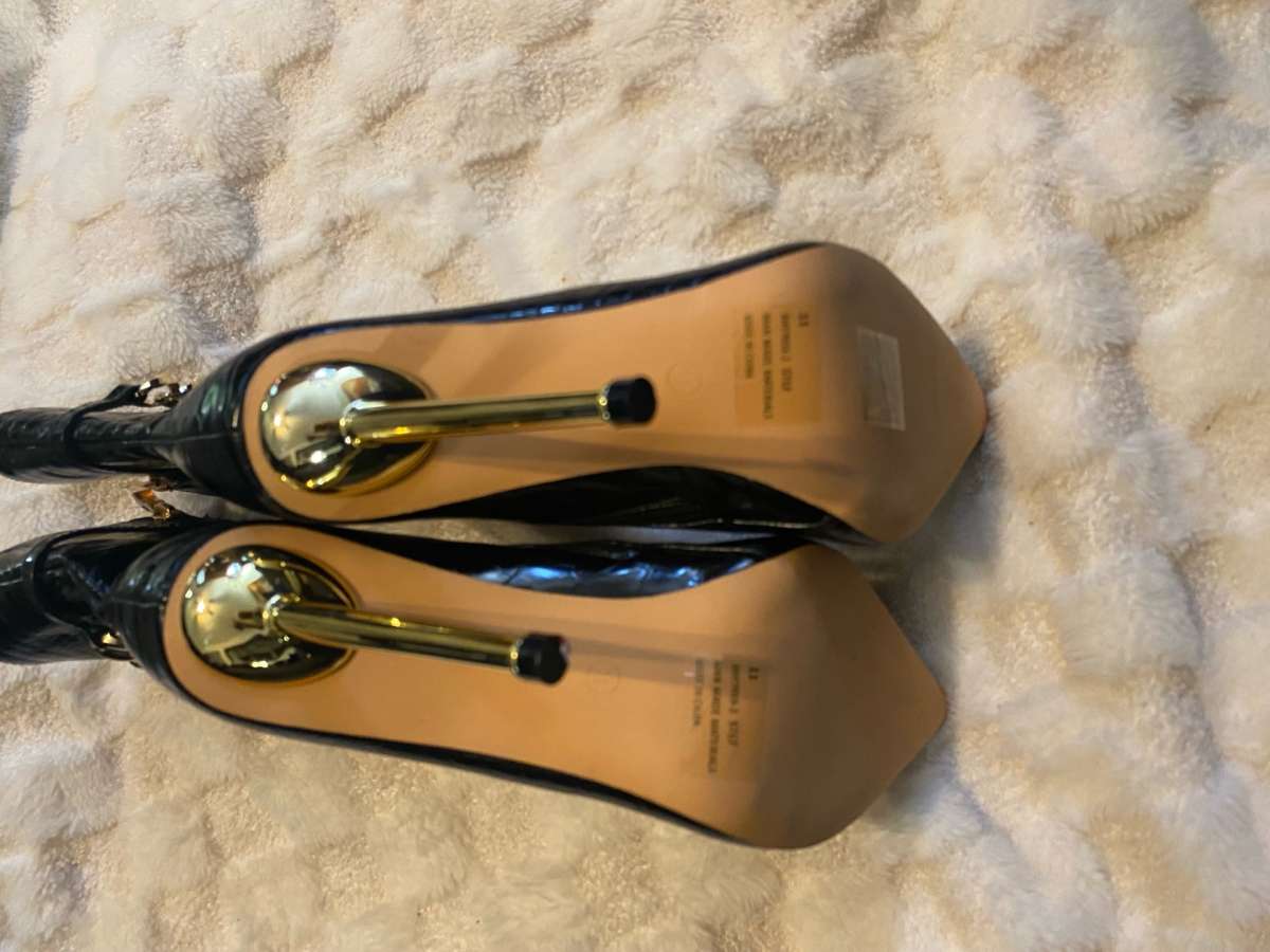 ankle boots black and gold