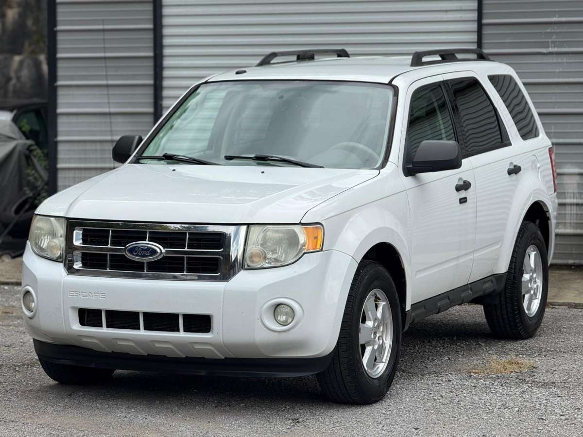2011 FORD ESCAPE XLT