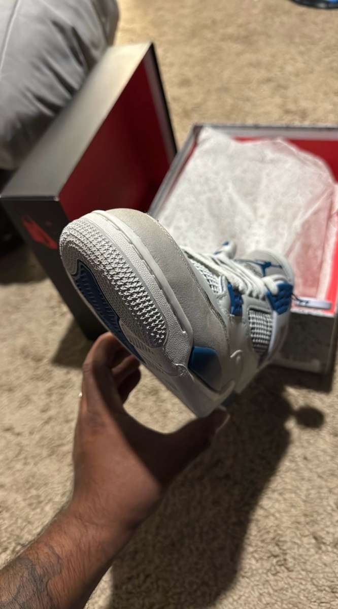 Jordan 4 military blue
