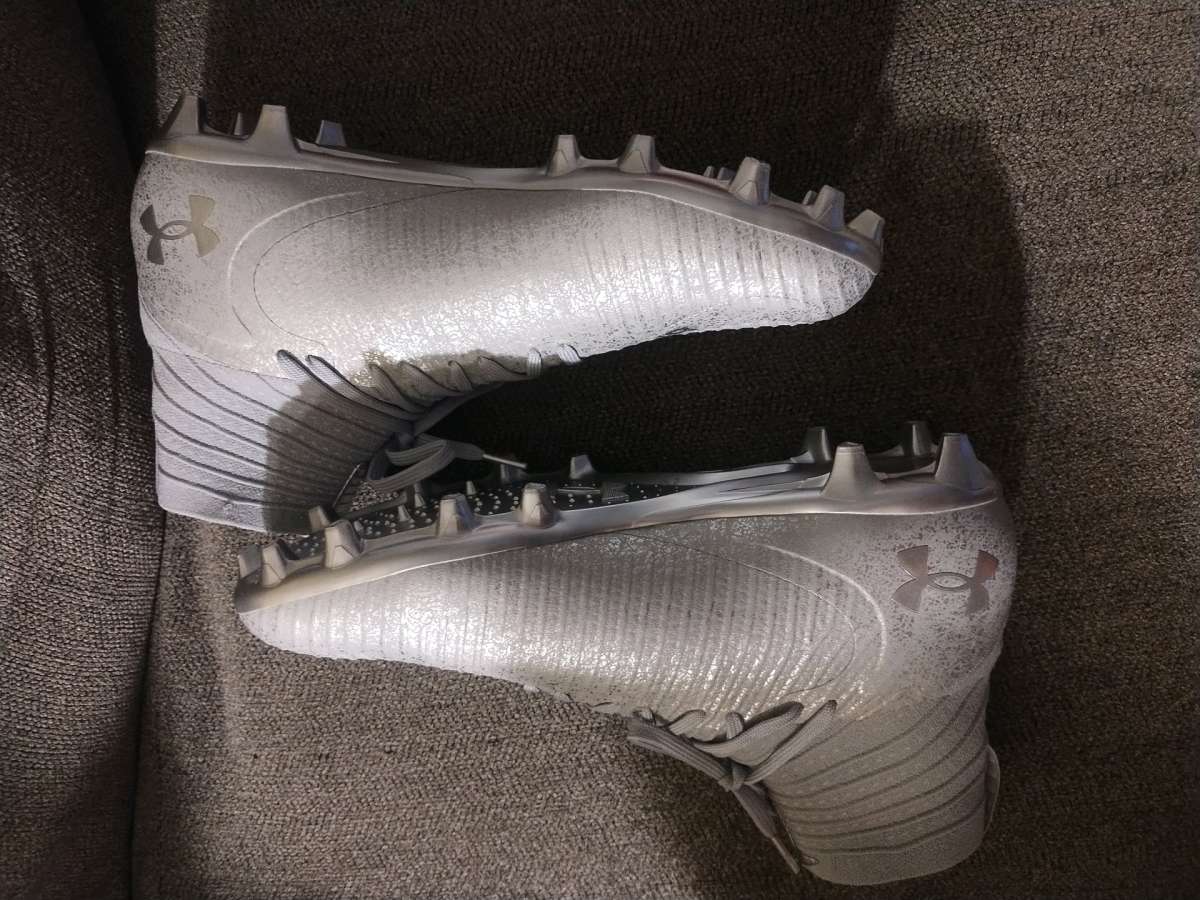 Under Armour UA Highlight 2 MC Knit Silver Football Cleats S
