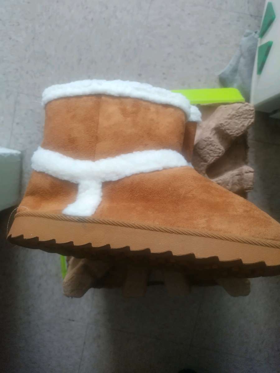 Olivia Miller  Womens Joyce Winter Boot