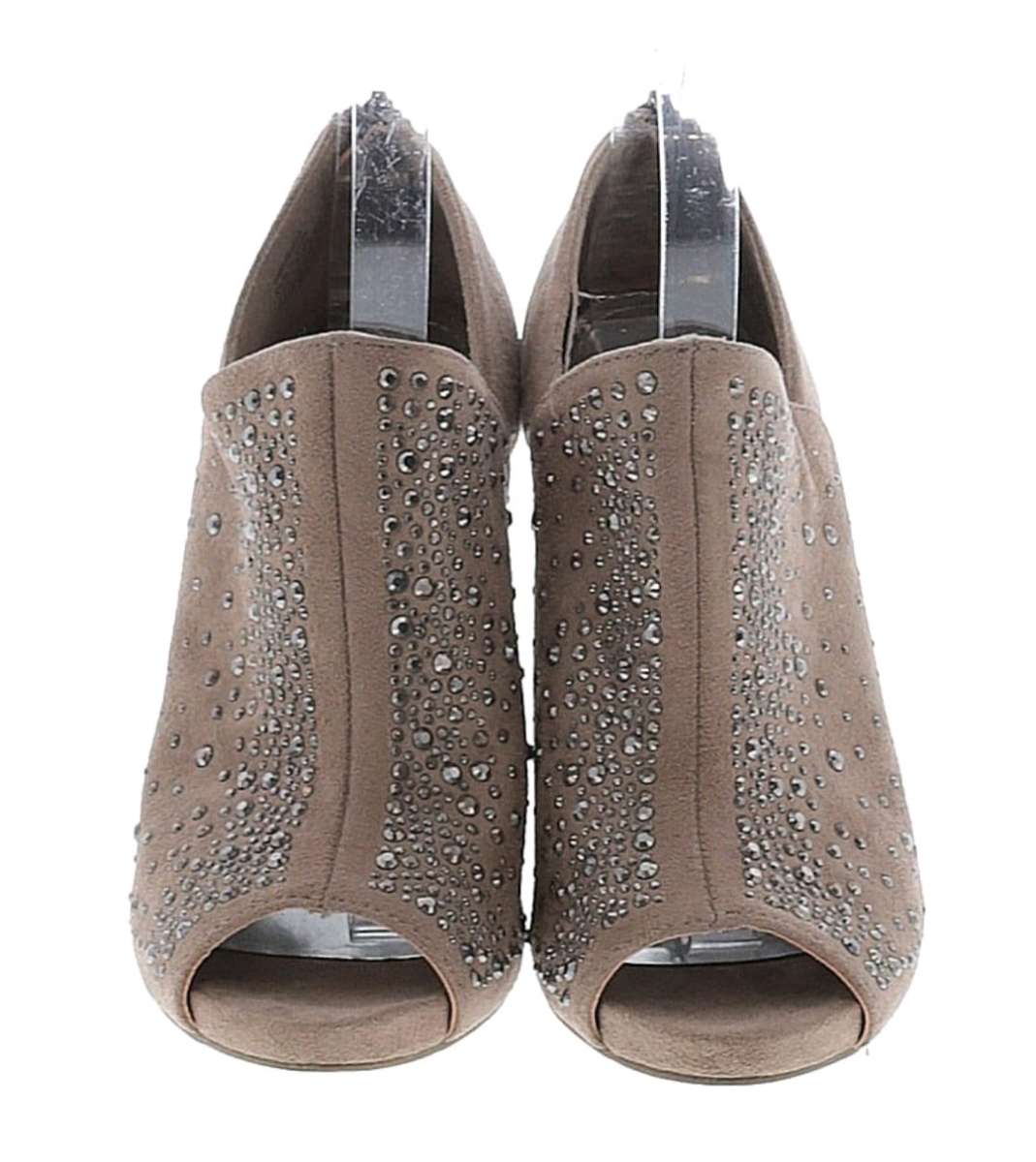 Jennifer Lopez Heels