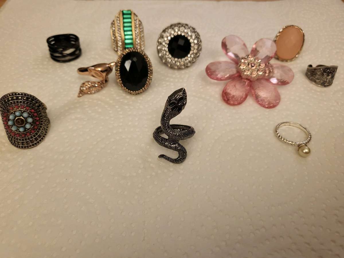 ASSORTED Rings collection