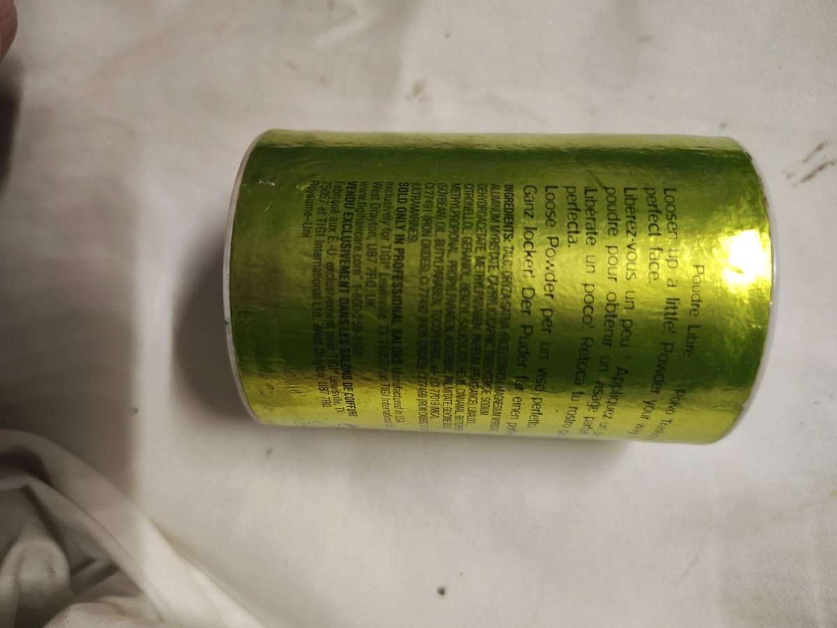 bedhead loose face powder light