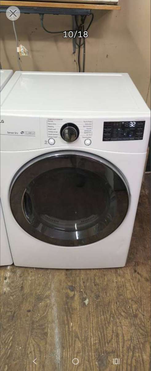 LG Elite White FrontLoad Washer  Gas Dryer Set  Stackable