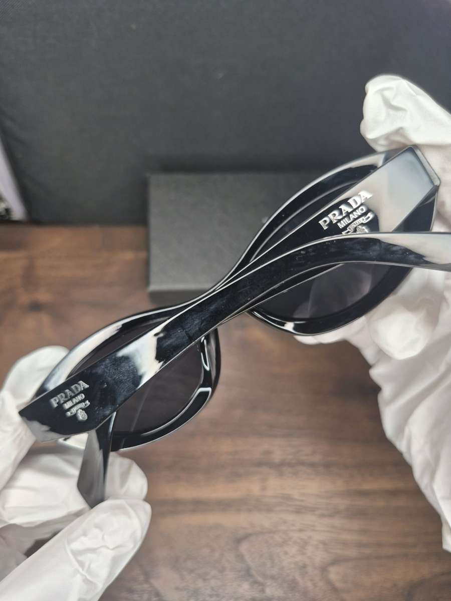 Prada unisex Sun glasses