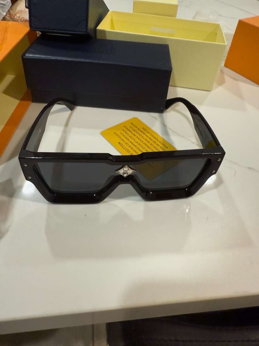 Louis Vuitton Designer Sunglasses