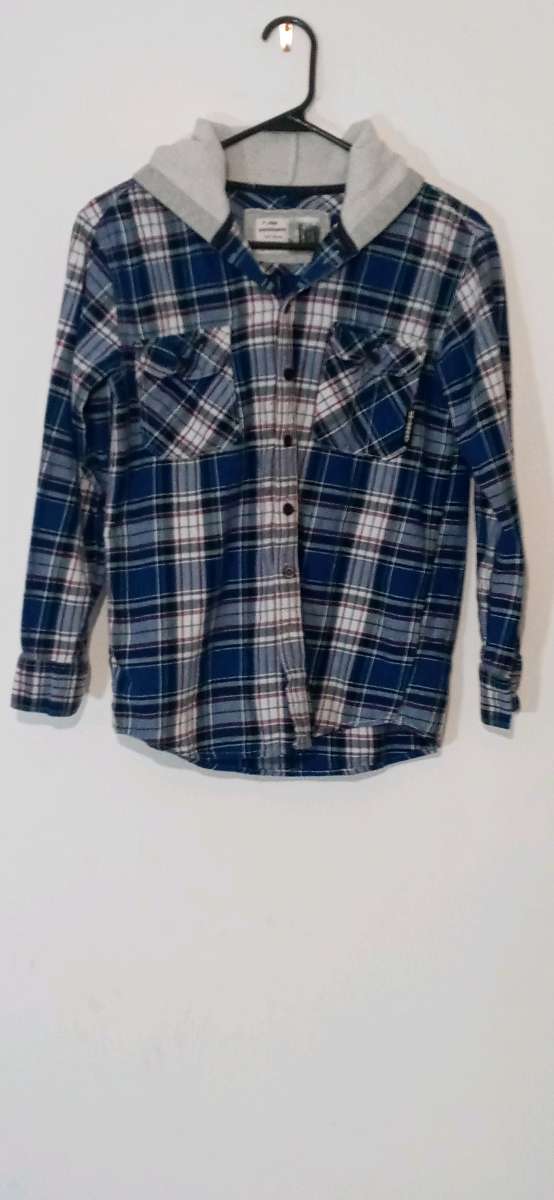 Youth Long Sleeve Button Down Shirt Hooded