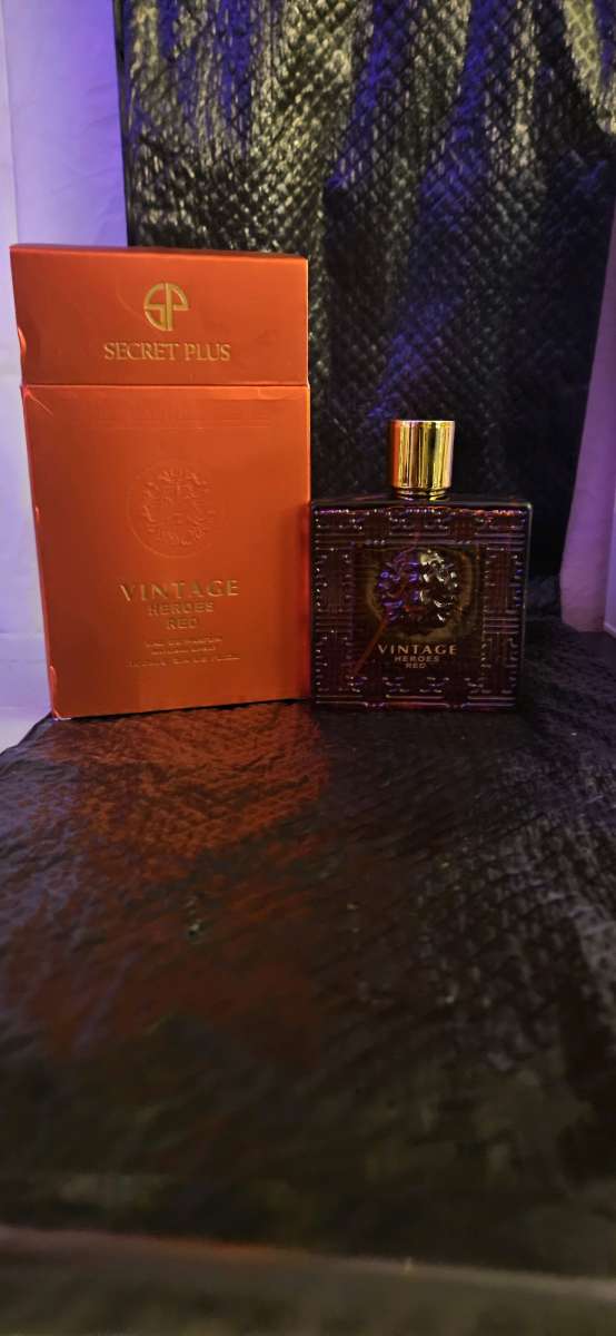 Vintage Heroes Red