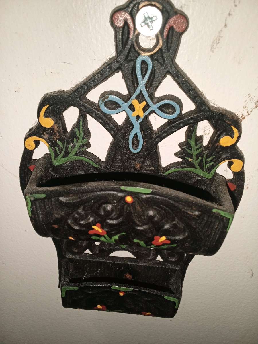 wildon cast iron match holder