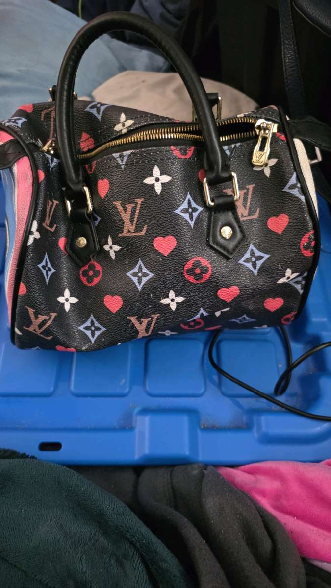 Louis Vuitton Game On Speedy Bandouliere 25