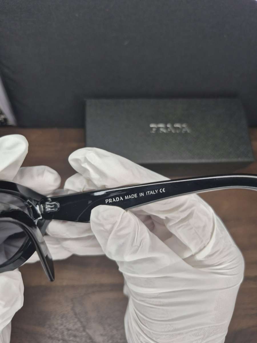 Prada unisex Sun glasses