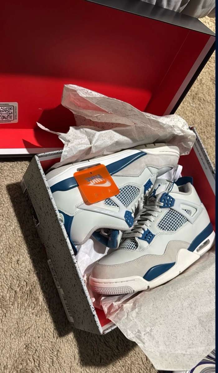 Jordan 4 military blue