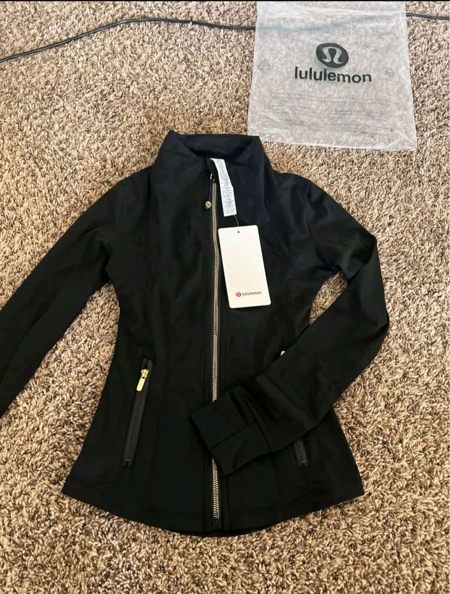 Lululemon Black Set Size Small  Top  Bottom