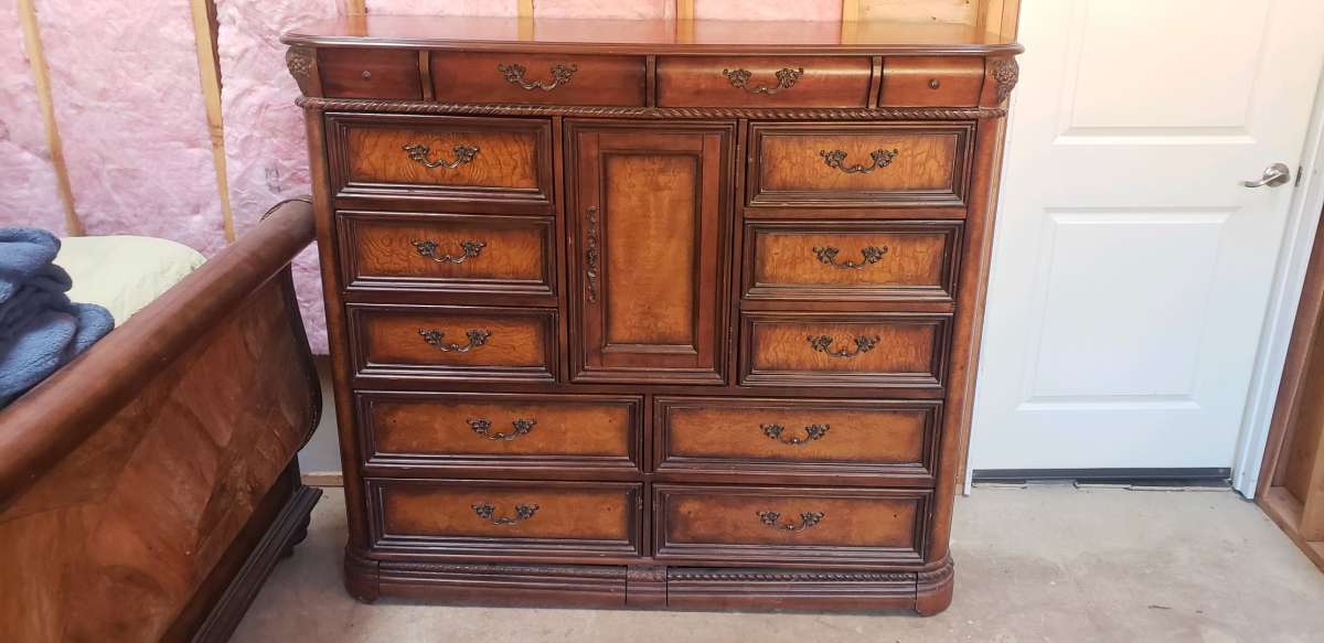 California king bed and Dresser