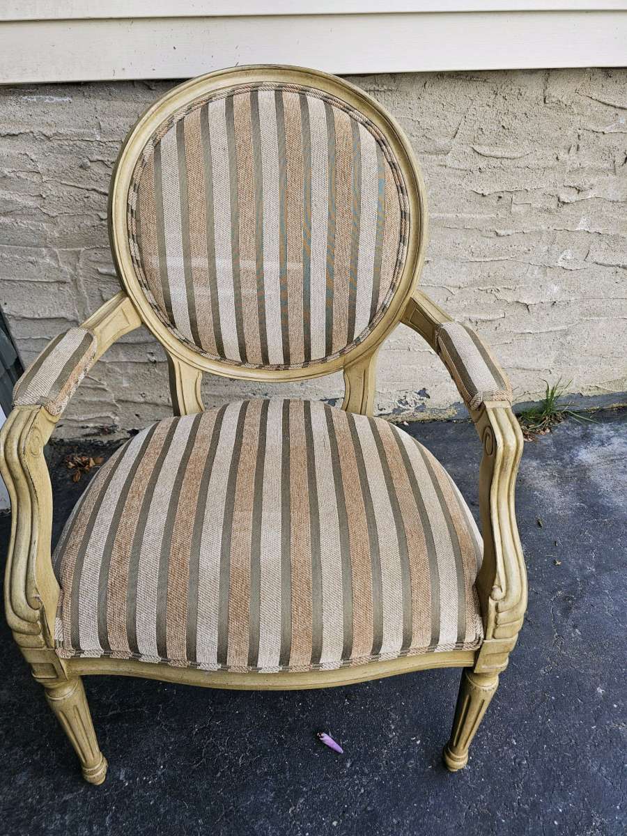 Vintage Loveseat  2 Chairs  BeigeGold