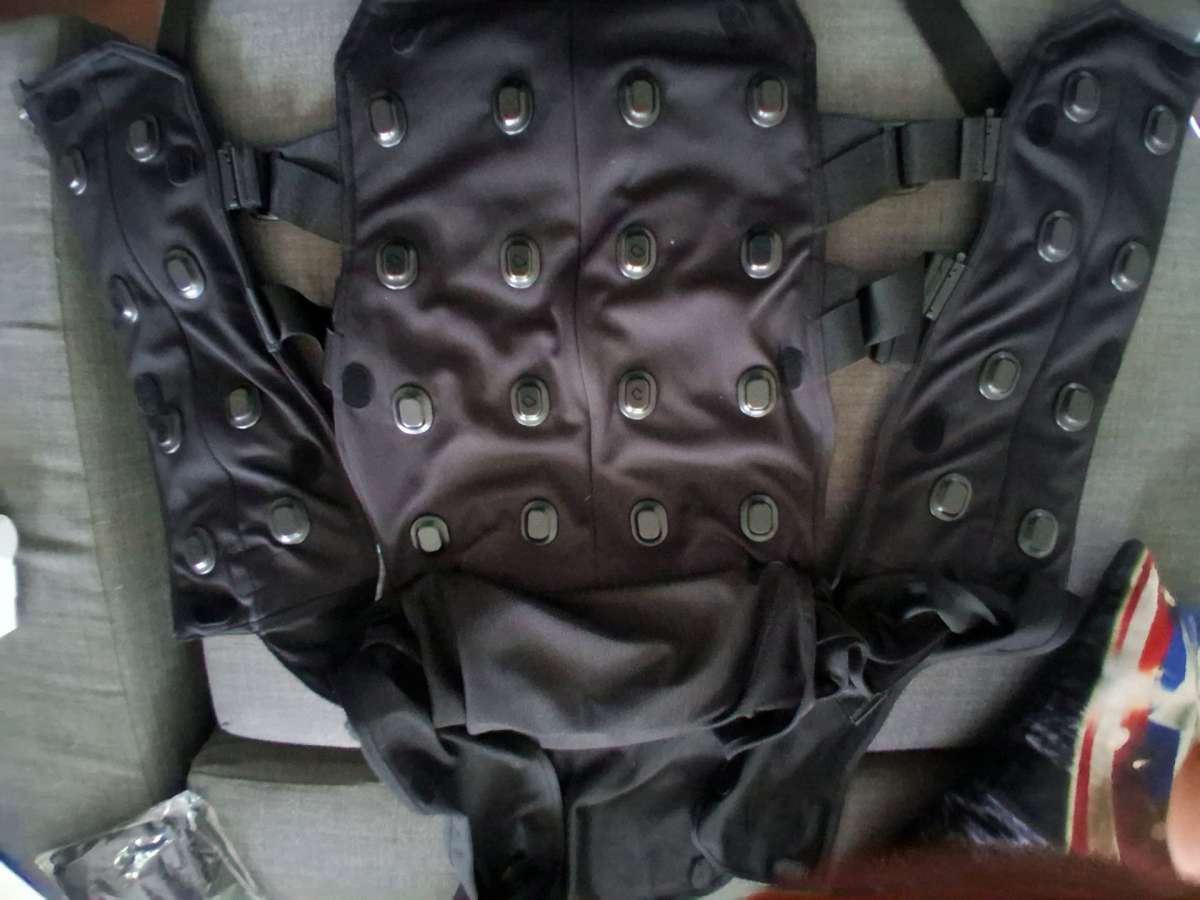 Bhaptics VR Tactsuit Pro and Sleeves FPS Bundle