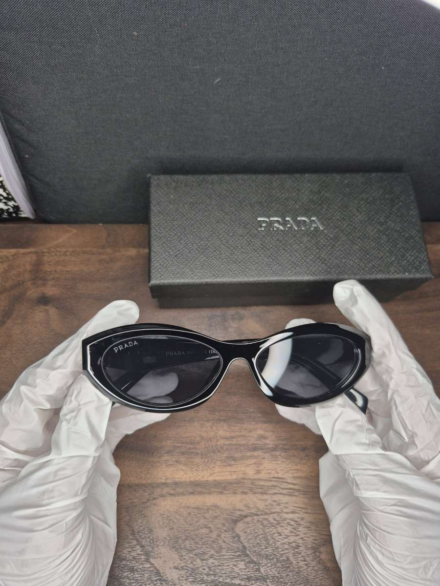 Prada unisex Sun glasses
