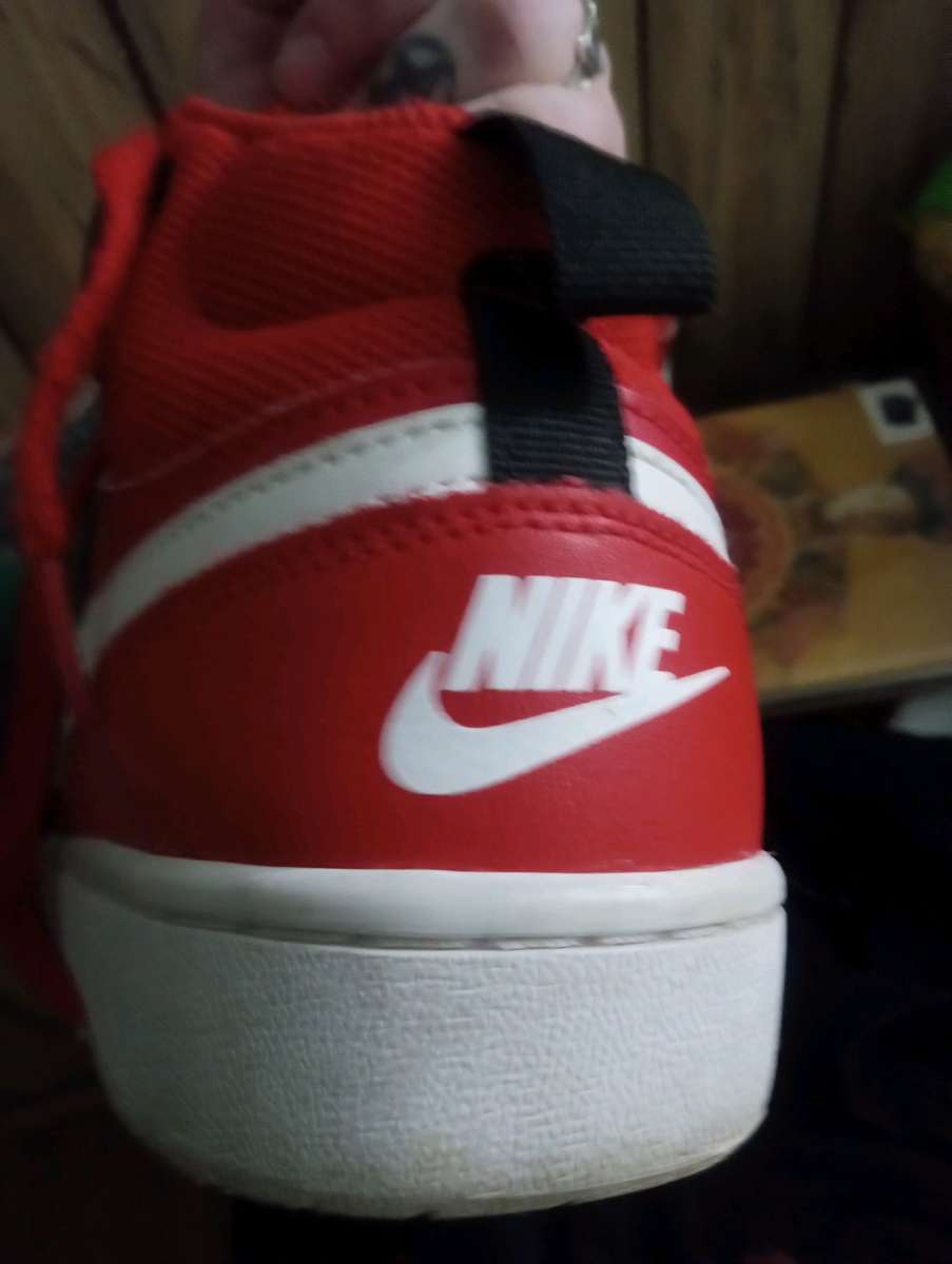 Nike Air Force 1 mid utility high tops black and red