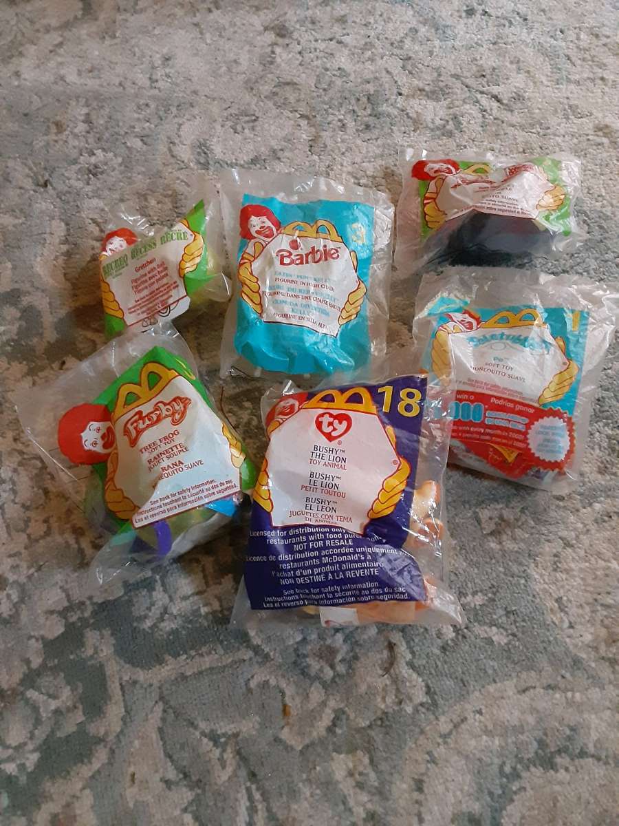 McDonalds 1996 vnt toys still in their packages