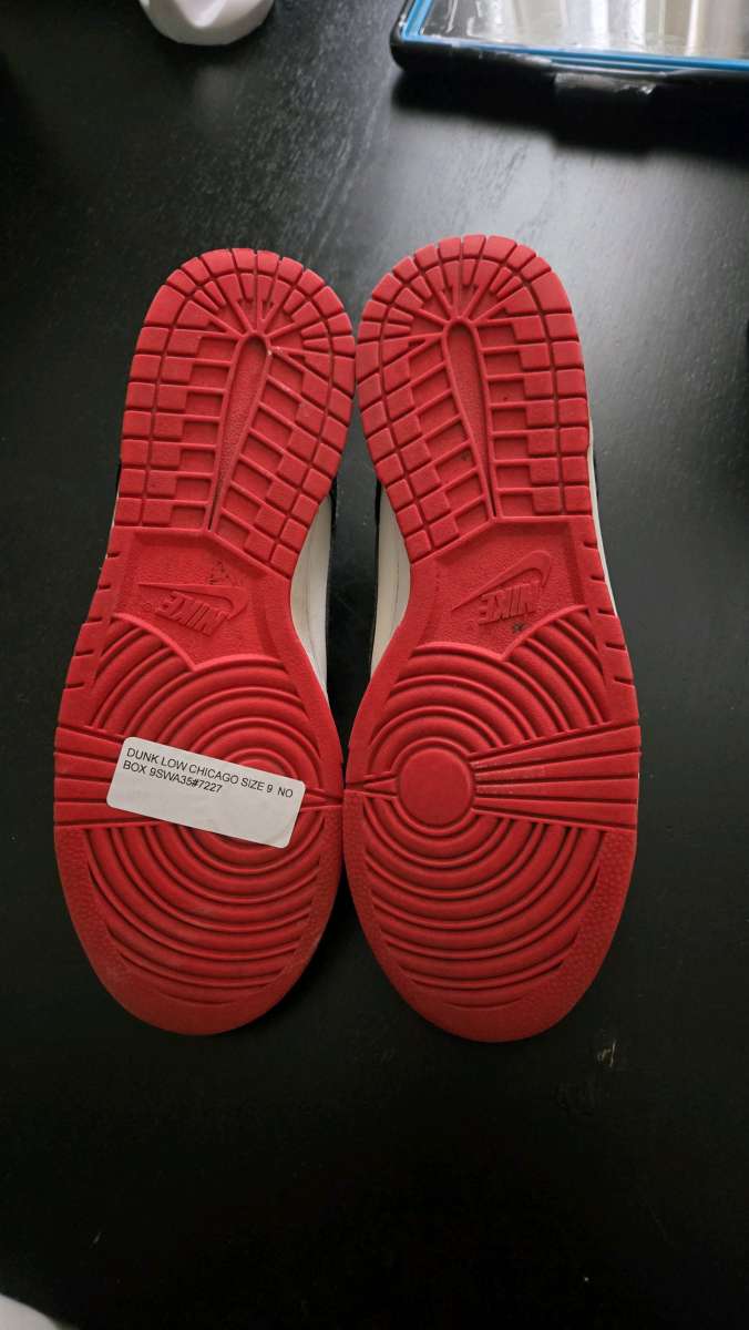 Dunk low chicago size 9