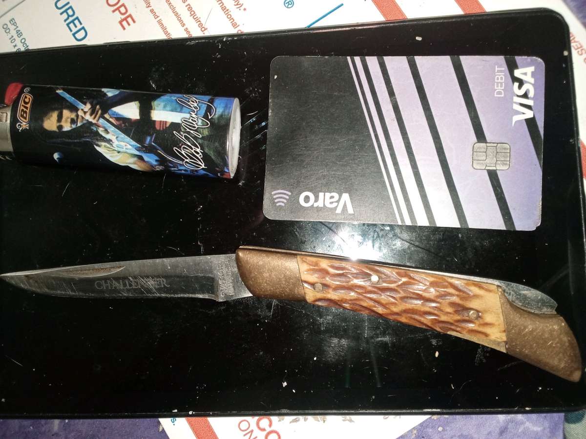 Valor Challenger pocket knife