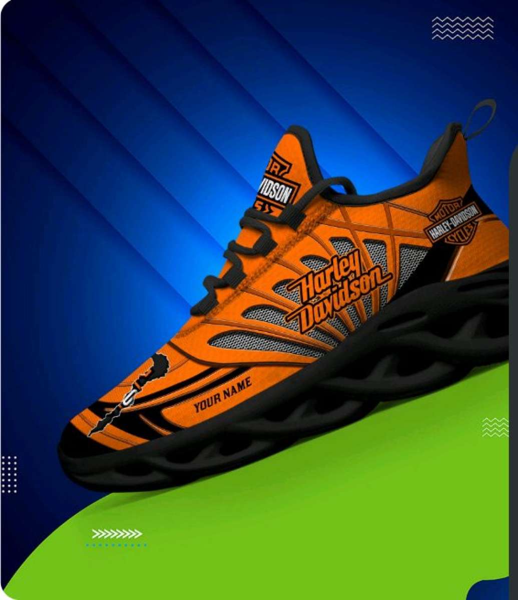 Big fall and end of summer sneakers shoes and boots sale