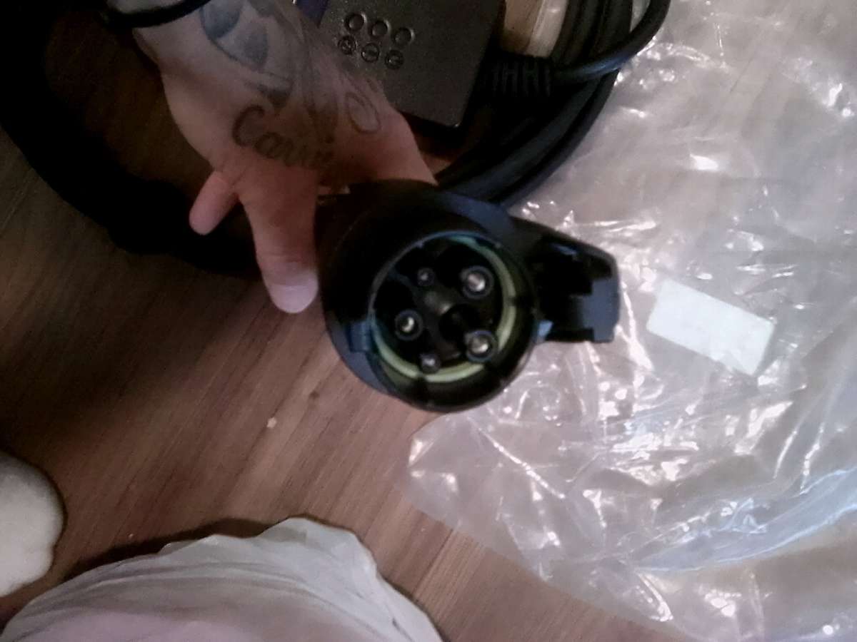 electric Ford hybrid charger