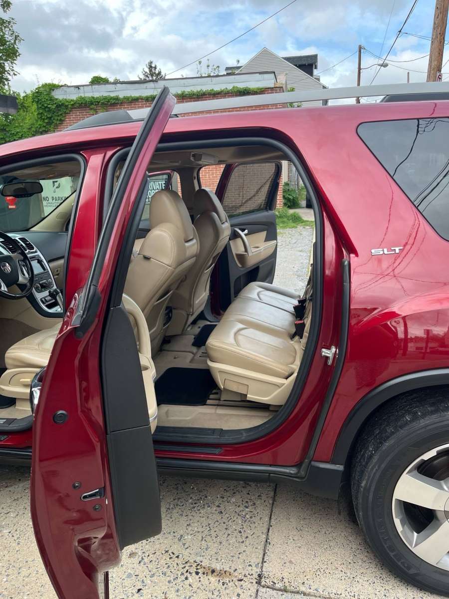 GMC ACADIA 2011