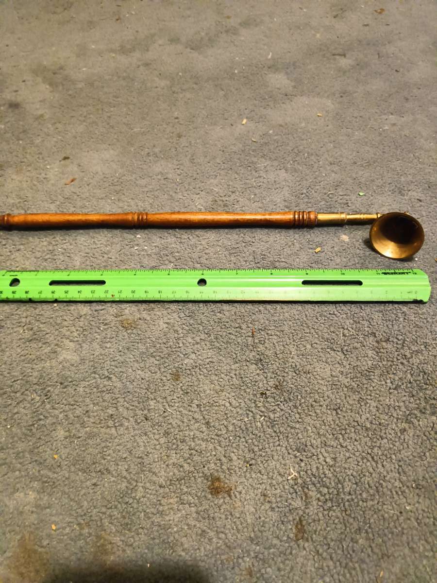 candle snuffer