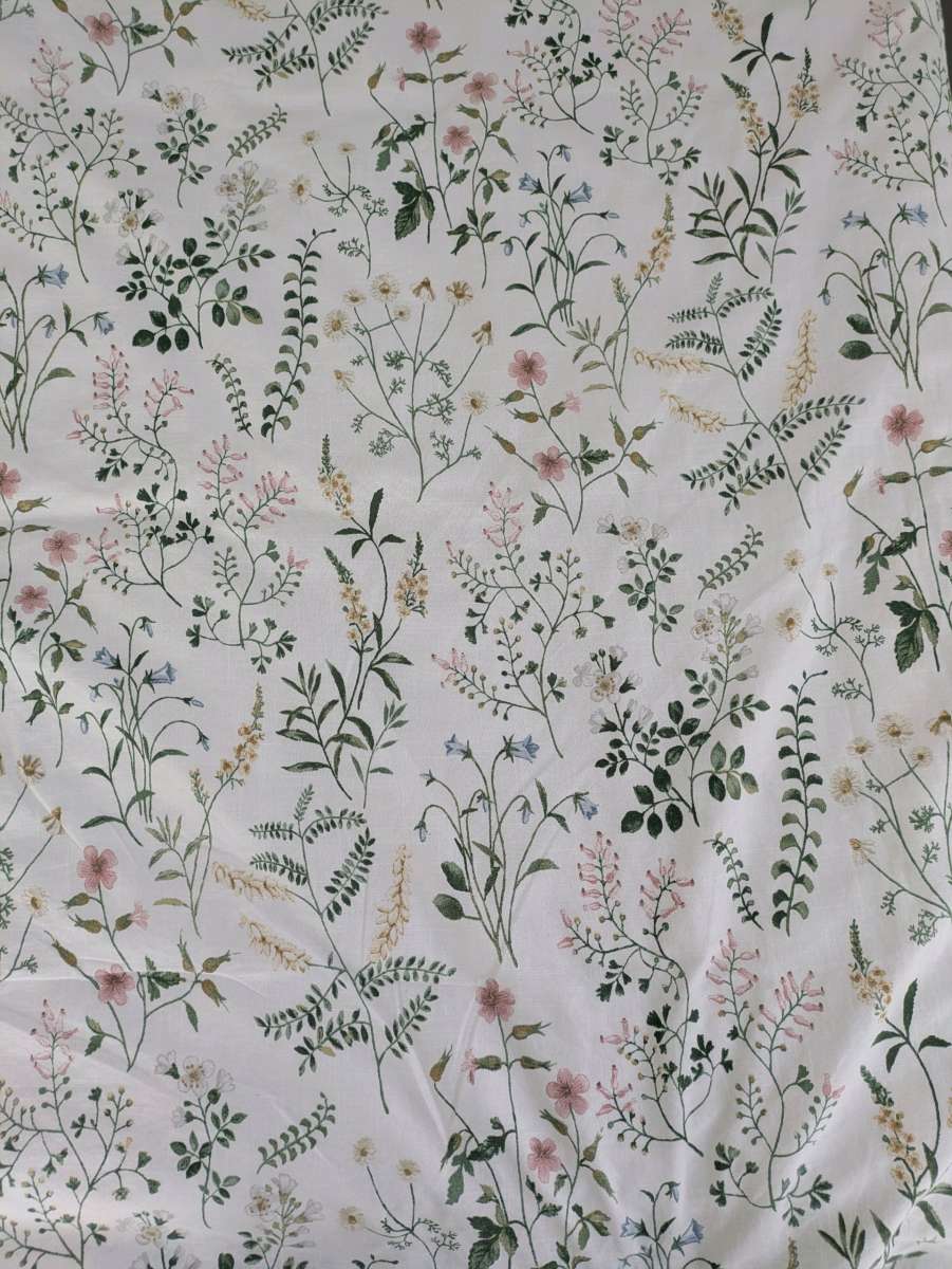 2 IKEA TIMJANSMOTT Duvet Covers and Pillowcases  Twin