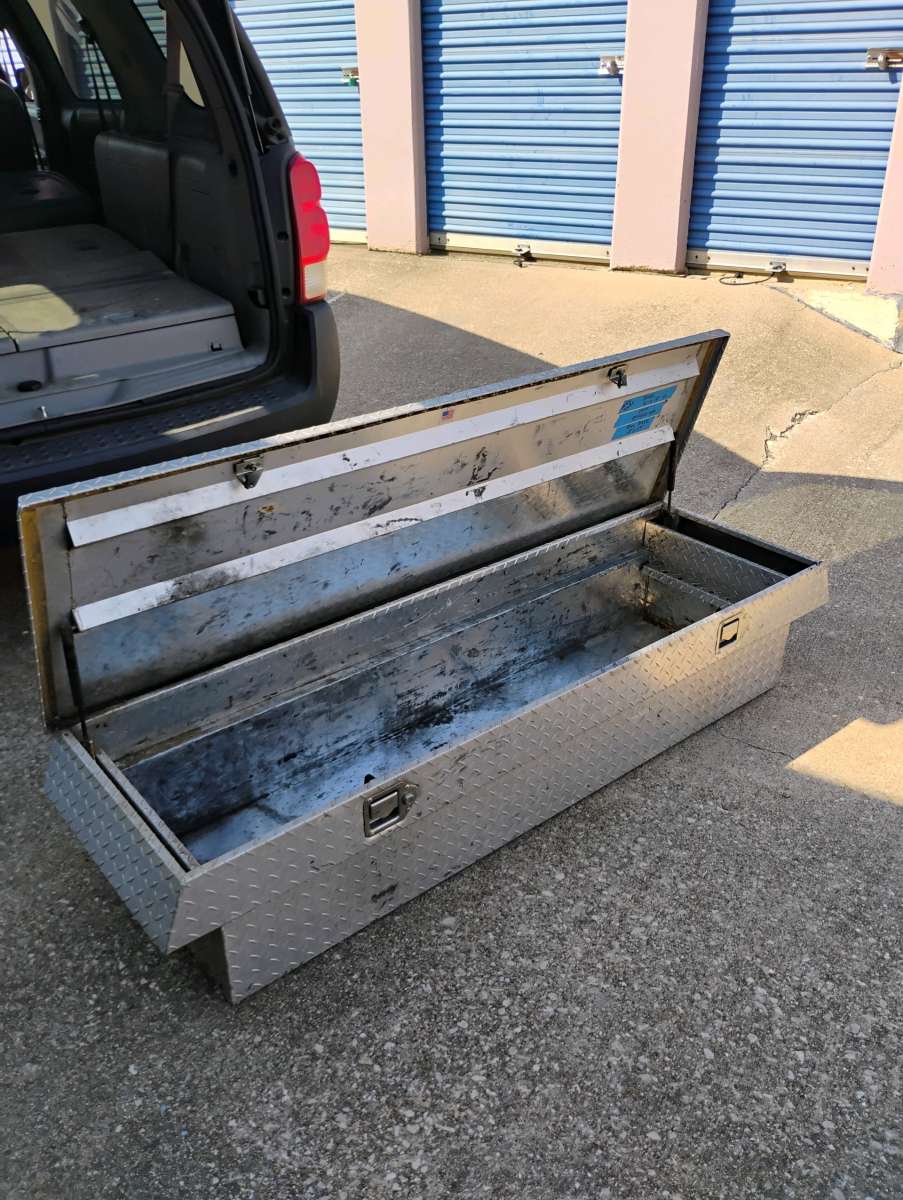 Galvanized steel diamond plate truck tool box 125 OBO