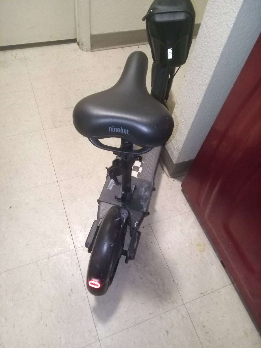 ninebot sit scooter fast need gone asap moving works good ec
