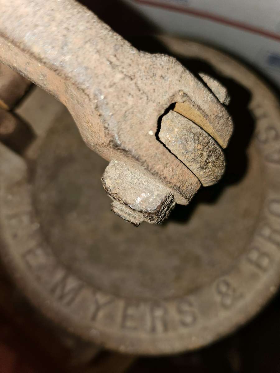 F e myers hand pump