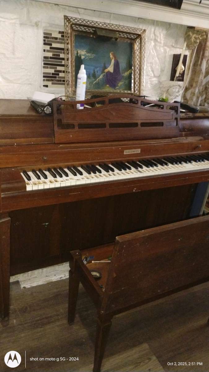 Baldwin Piano
