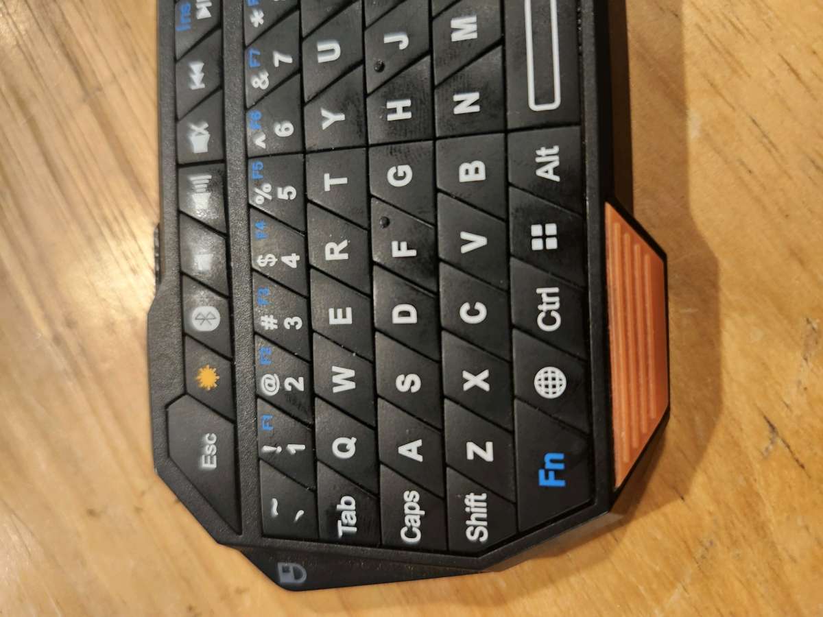 Bluetooth mini Keyboard