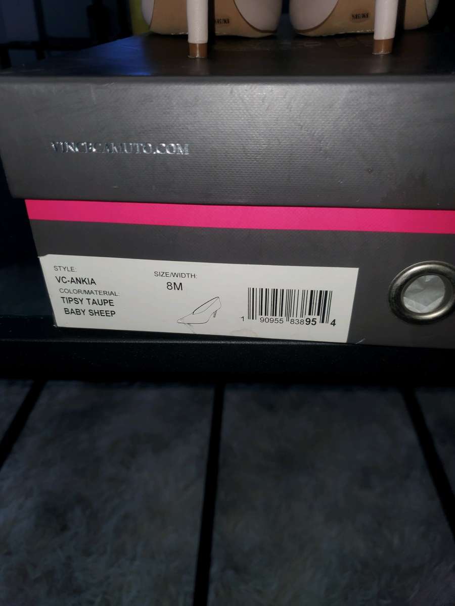 Vince camuto womans heels size 8
