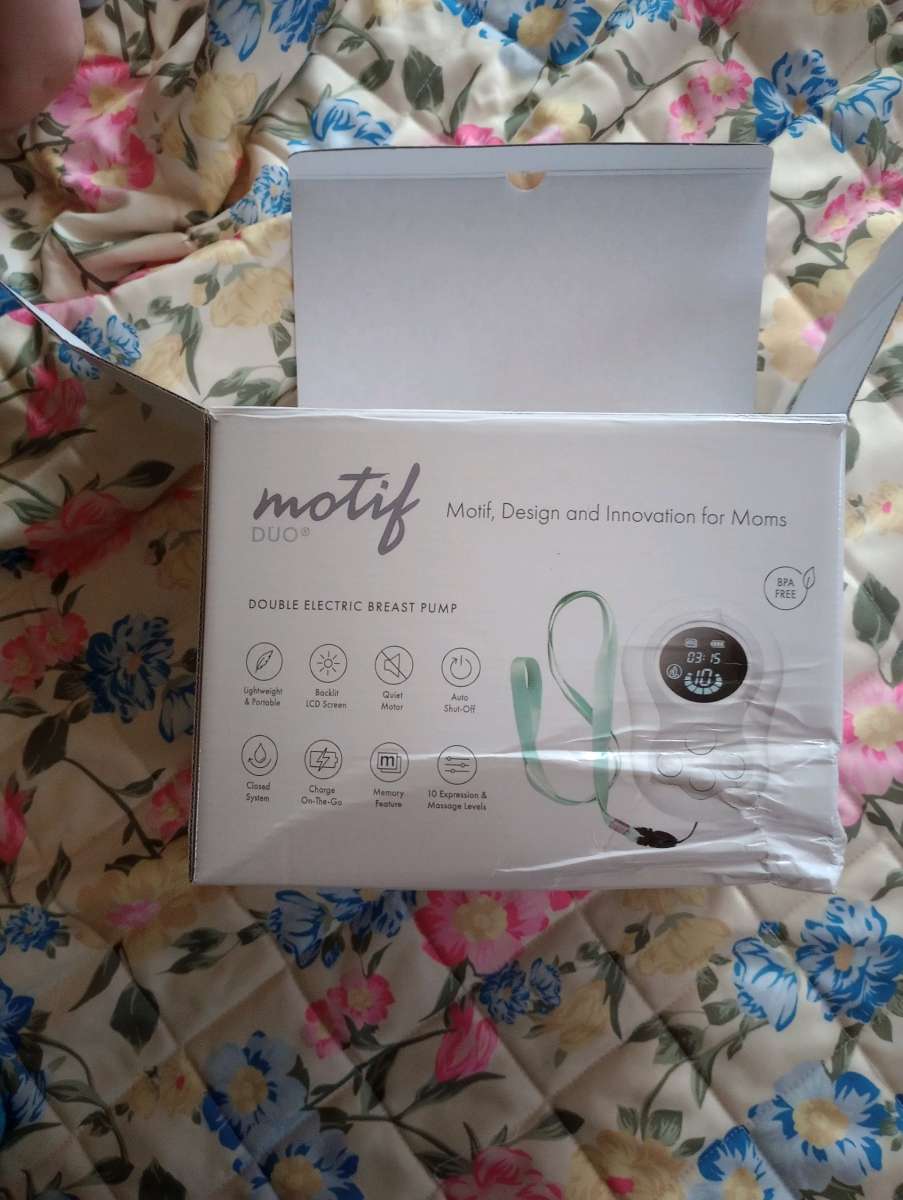 Motif duo breast pump