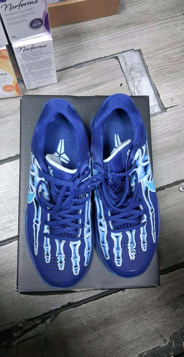 Kobe V Deep Royal