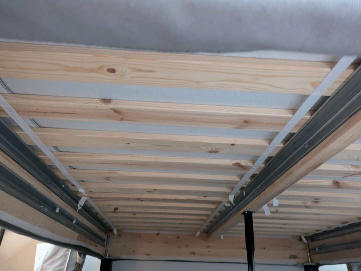 IKEA queen size ESPEVAR mattress base and MORGEDAL mattress